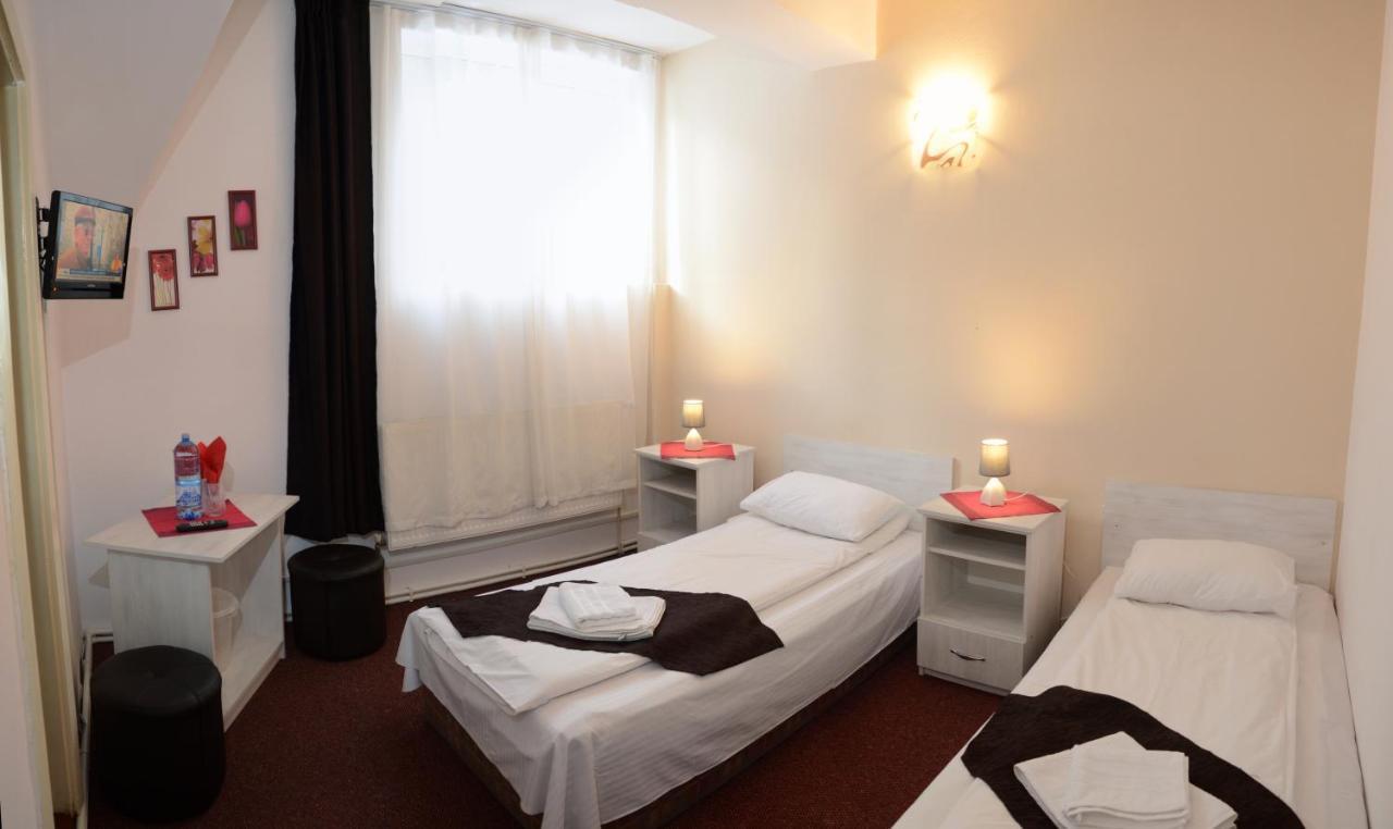 Pensiunea Happy Inn Ватра Дорней Екстериор снимка