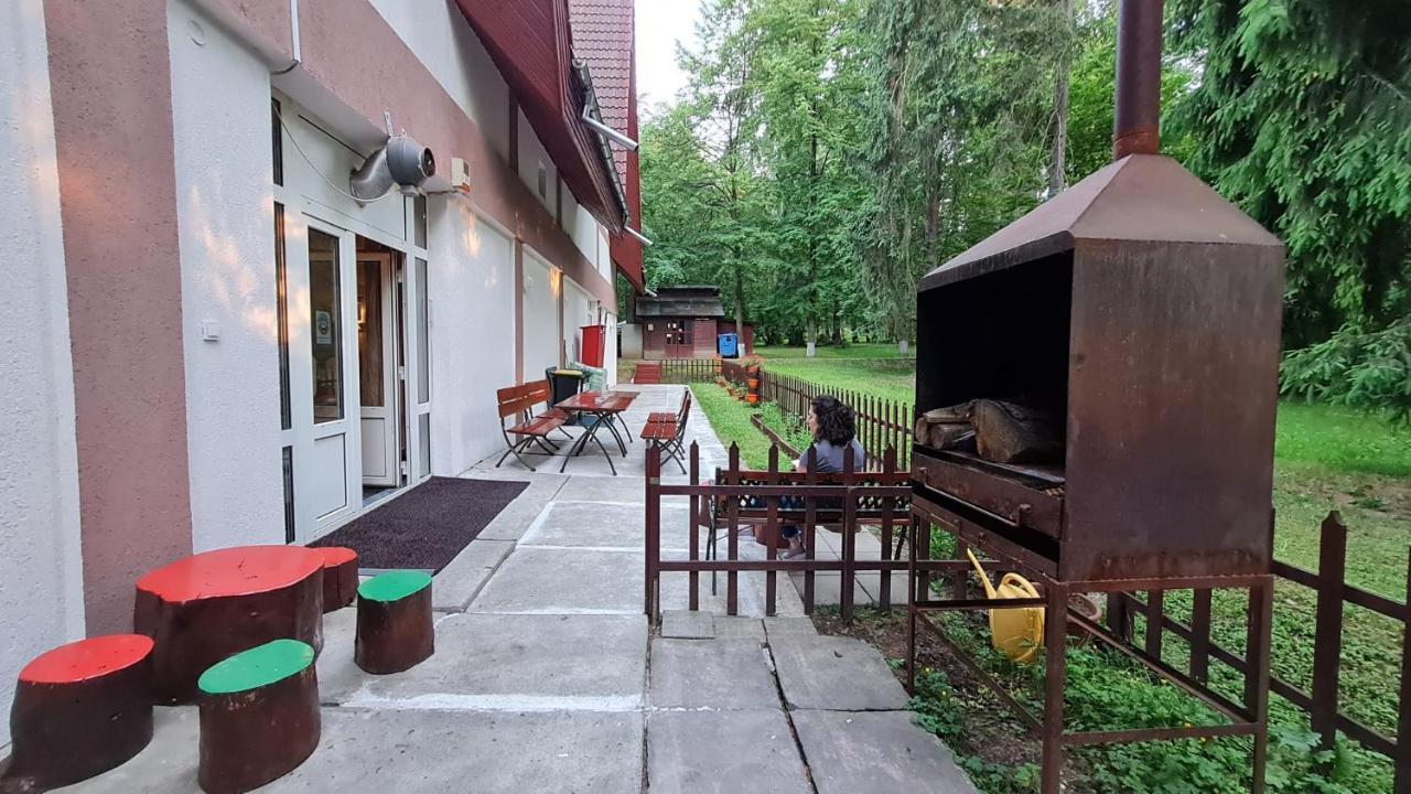 Pensiunea Happy Inn Ватра Дорней Екстериор снимка