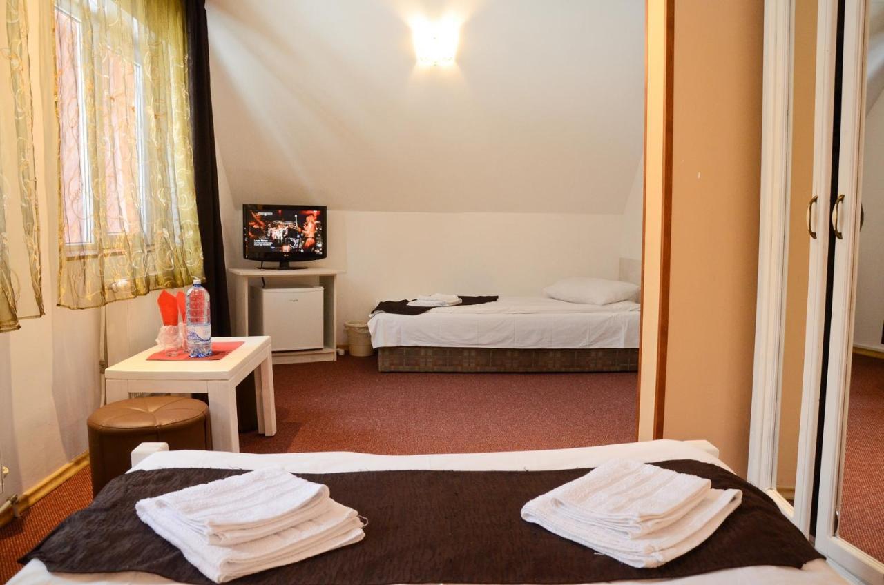 Pensiunea Happy Inn Ватра Дорней Екстериор снимка